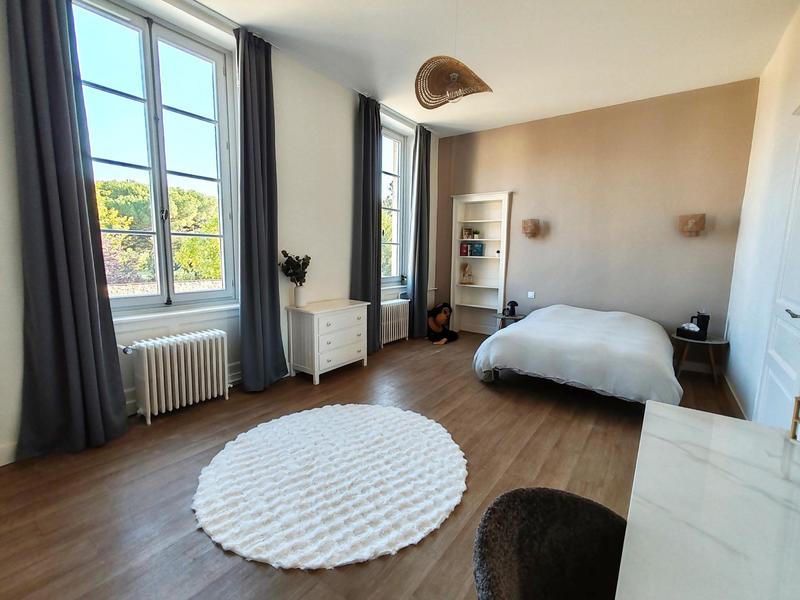 Maison de maîtres - 395 m² - 16 pièces