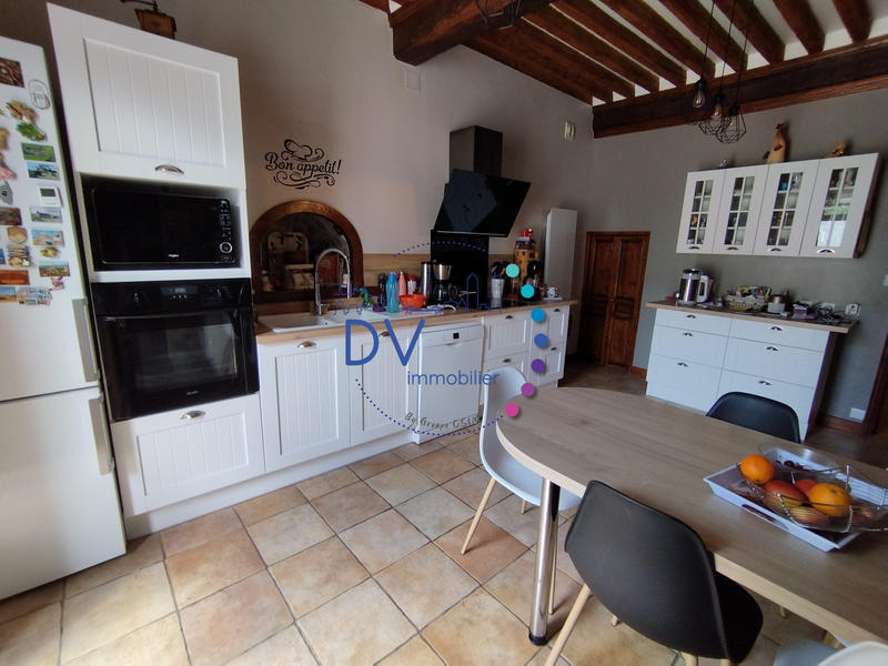 Maison - 221 m² - 9 pièces