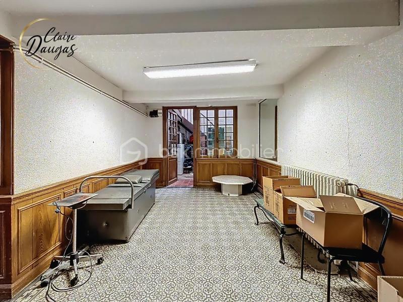 Immeuble - 396 m² - 23 pièces