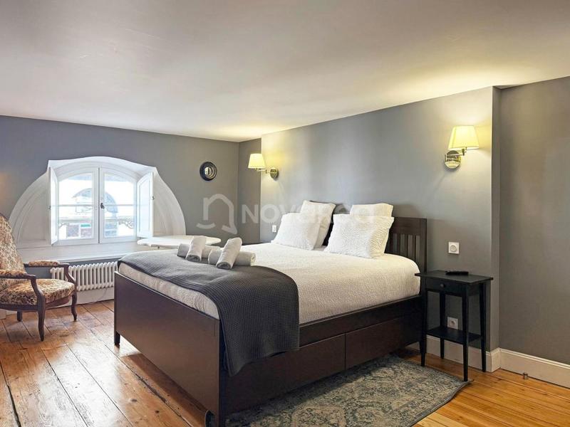 Local commercial - 289 m² - 11 pièces