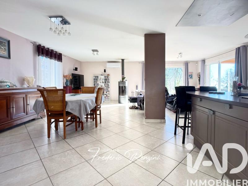 Maison - 127 m² - 6 pièces