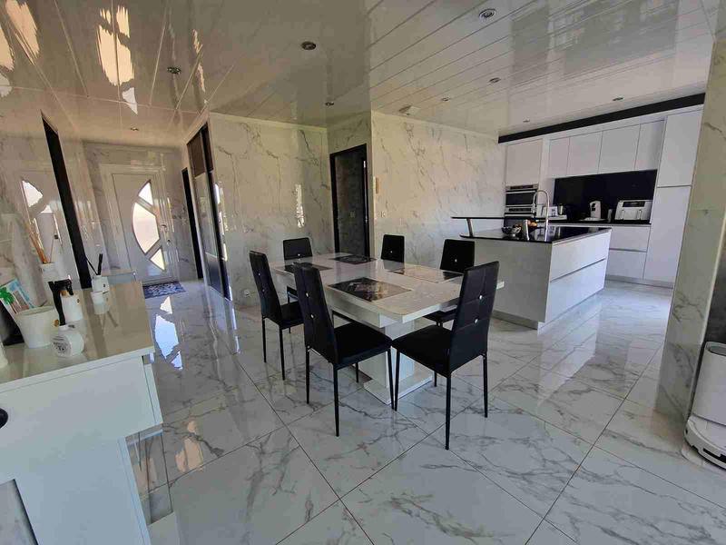 Maison - 109 m² - 4 pièces