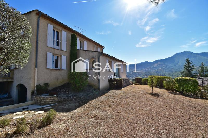 Maison - 178 m² - 7 pièces