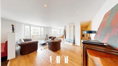 Appartement - 105 m² - 3 pièces