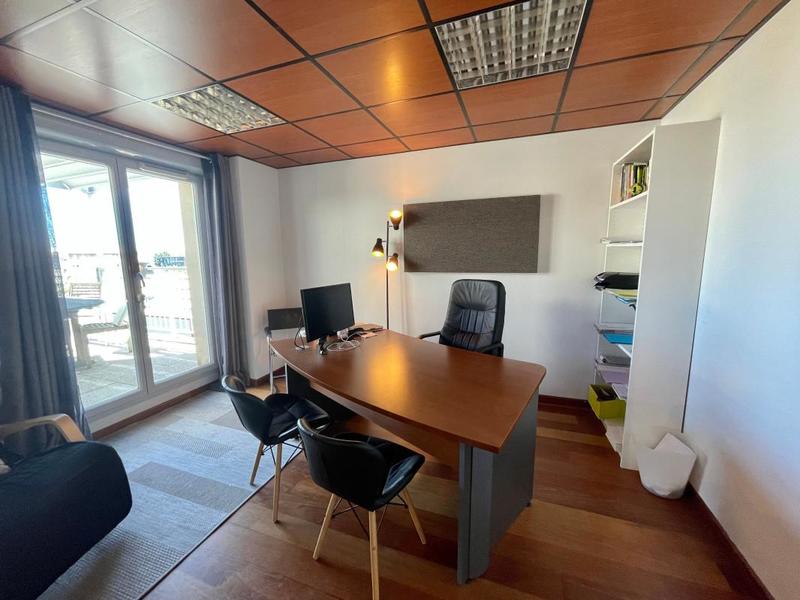 Penthouse - 93 m² - 4 pièces