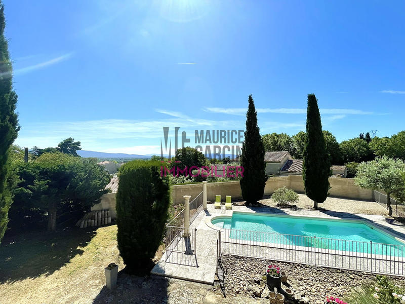 Maison - 415 m² - 14 pièces