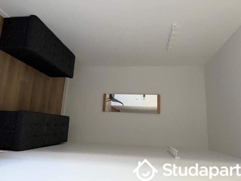 Chambre - 10 m² - 1 pièce