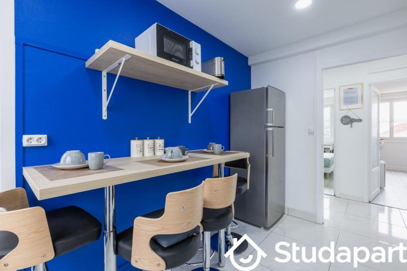 Chambre - 10 m² - 1 pièce