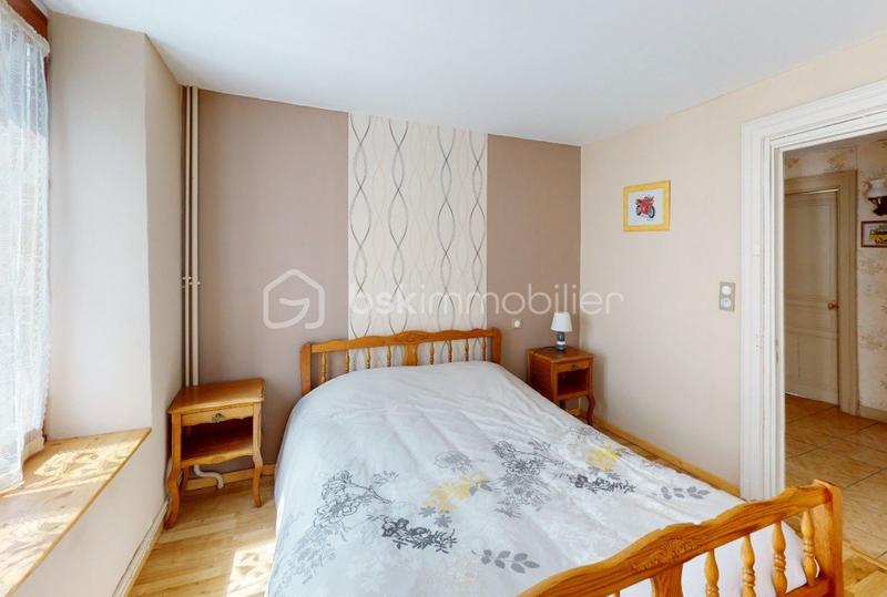 Maison - 150 m² - 8 pièces