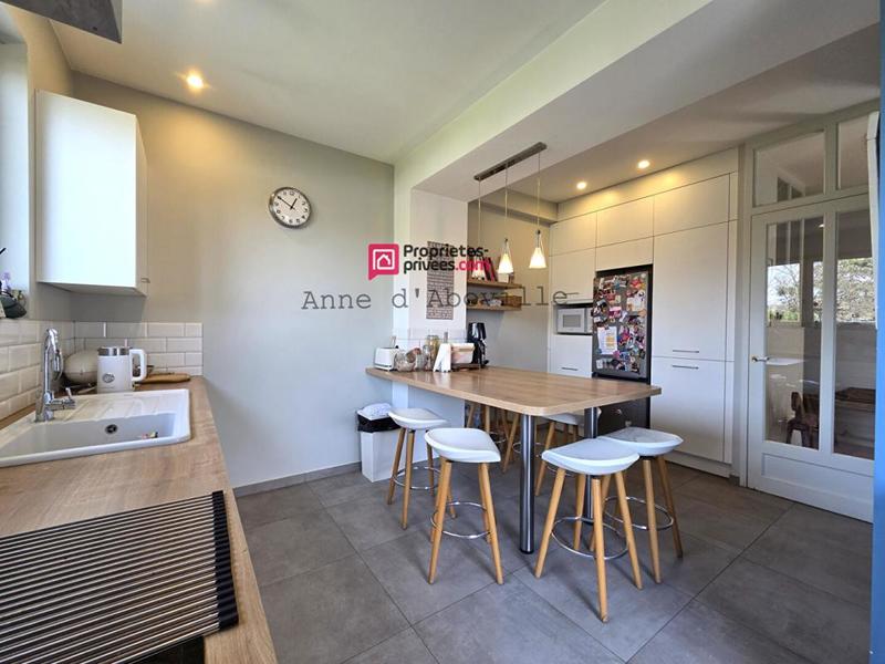 Maison - 169 m² - 8 pièces