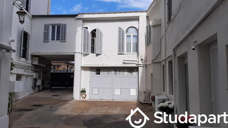 Appartement - 9 m² - 1 pièce