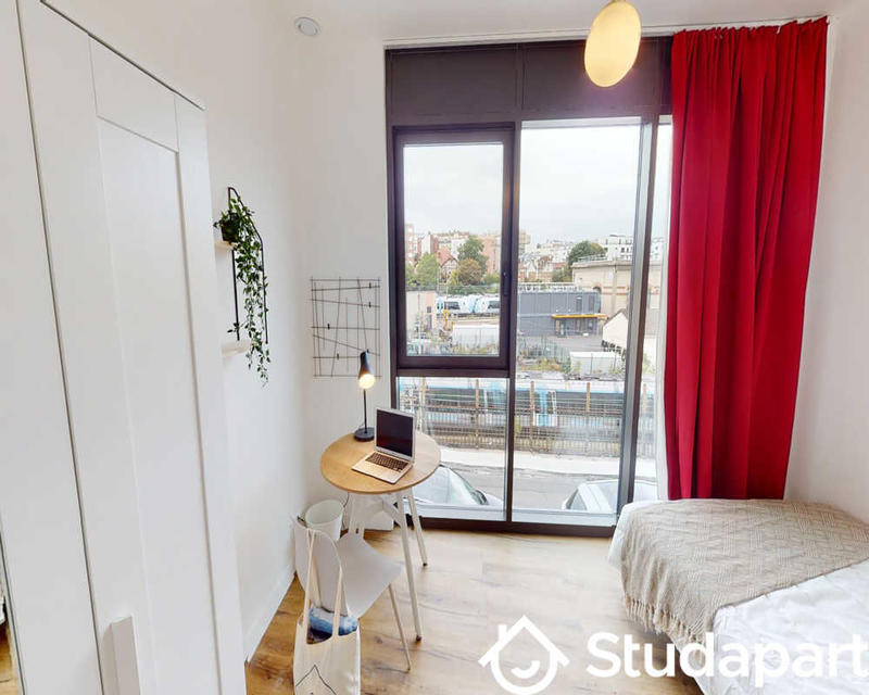 Chambre - 280 m² - 1 pièce