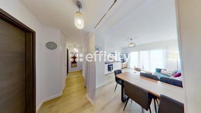 Chambre - 80 m² - 4 pièces