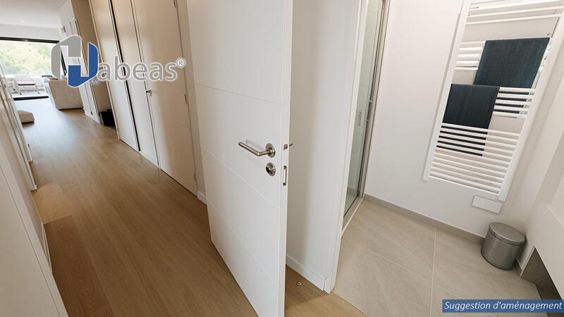 Appartement - 99 m² - 4 pièces