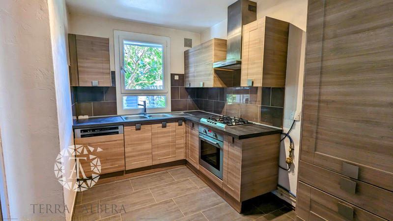 Villa - 100 m² - 4 pièces