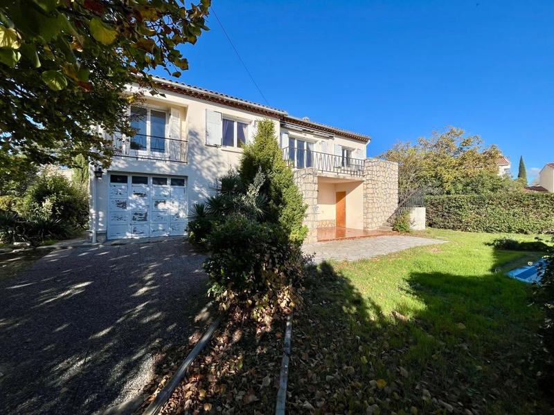 Maison - 191 m² - 4 pièces