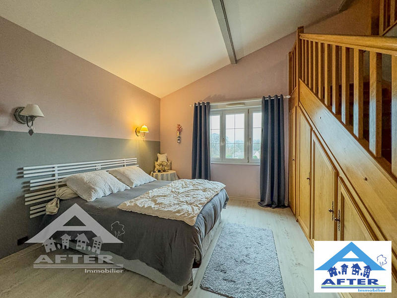 Maison - 346 m² - 8 pièces