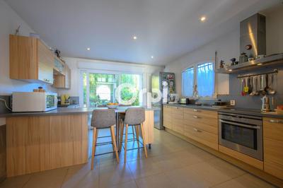 Maison - 135 m² - 5 pièces