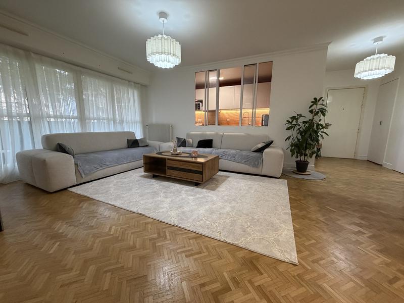 Appartement - 94 m² - 5 pièces