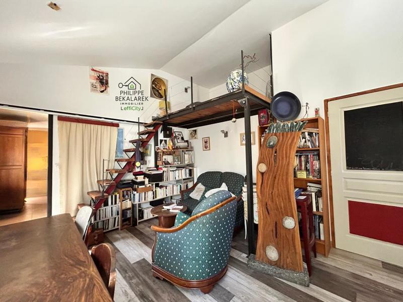 Pavillon - 202 m² - 9 pièces