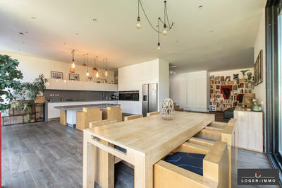 Maison contemporaine - 206 m² - 5 pièces