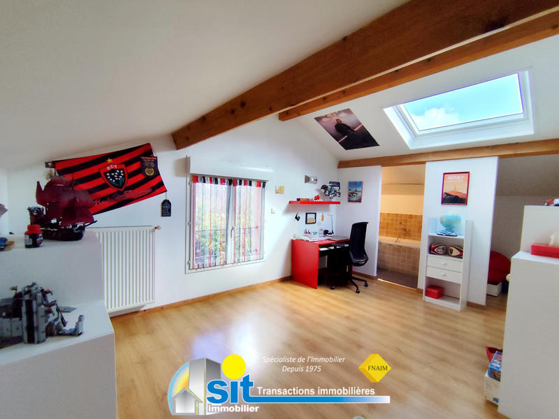 Maison - 194 m² - 8 pièces