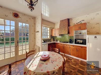 Maison - 151 m² - 4 pièces