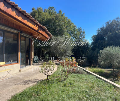 Maison - 140 m² - 5 pièces