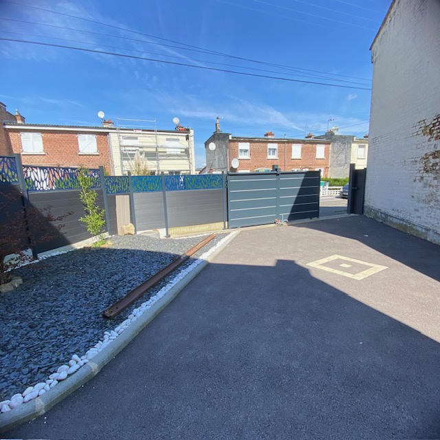 Maison - 87 m² - 6 pièces