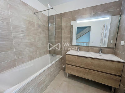 Appartement - 80 m² - 4 pièces