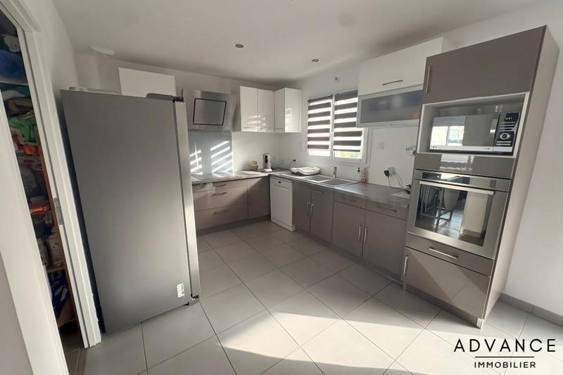 Maison - 102 m² - 5 pièces