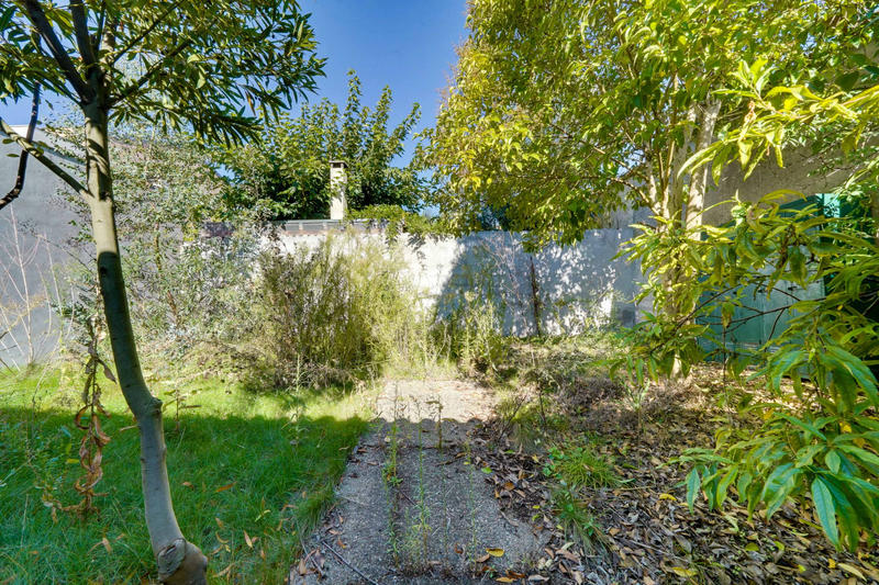 Immeuble - 102 m² - 7 pièces