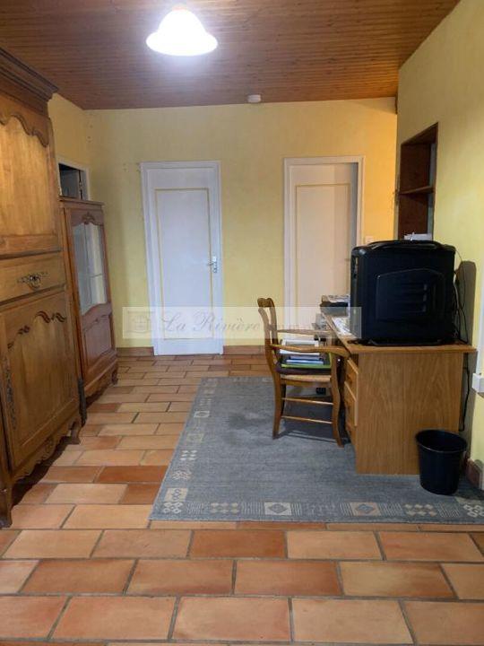 Pavillon - 135 m² - 7 pièces