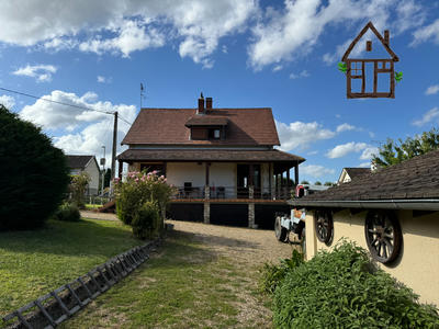 Maison traditionnelle - 155 m² - 6 pièces