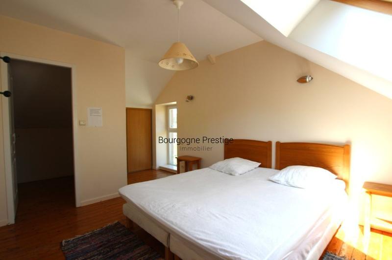 Propriété - 612 m² - 25 pièces