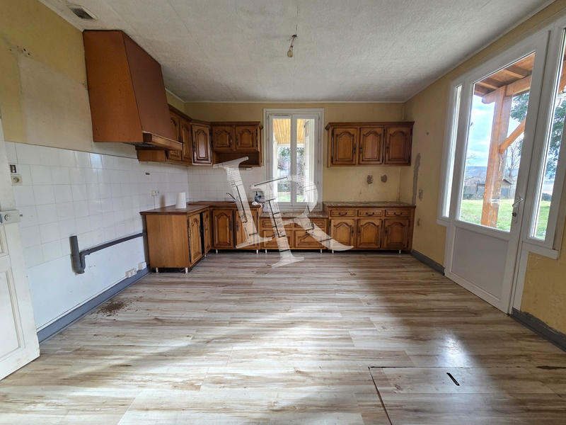 Maison - 97 m² - 5 pièces