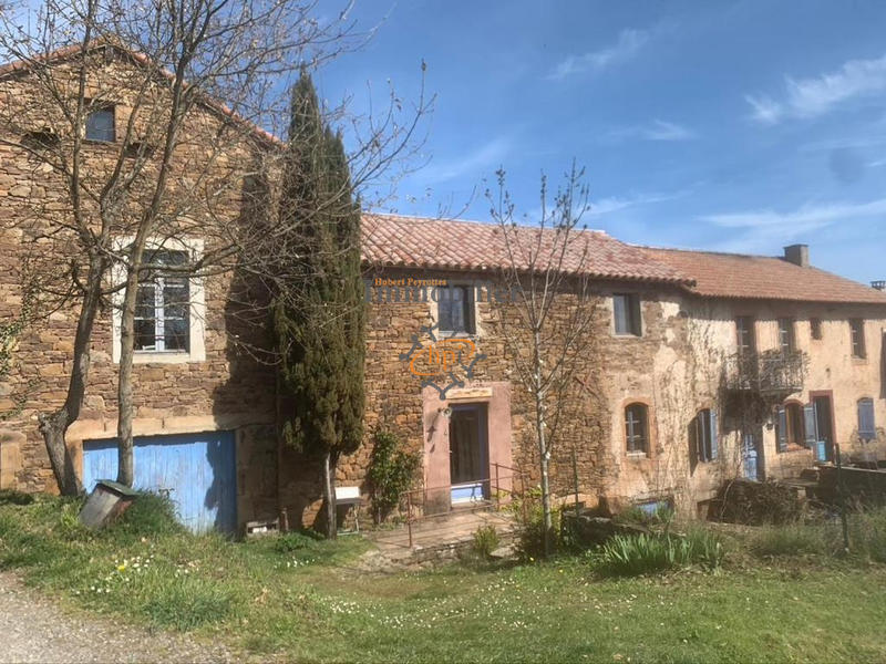 Propriété - 305 m² - 11 pièces