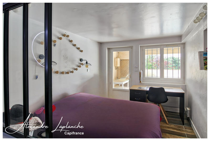 Maison - 177 m² - 7 pièces