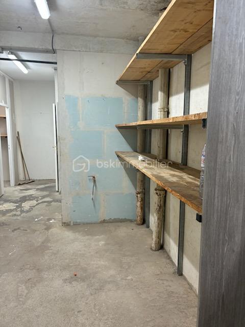 Local d'activité / Entrepôt - 140 m² - 3 pièces