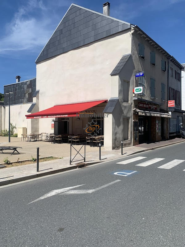 Maison - 275 m² - 3 pièces