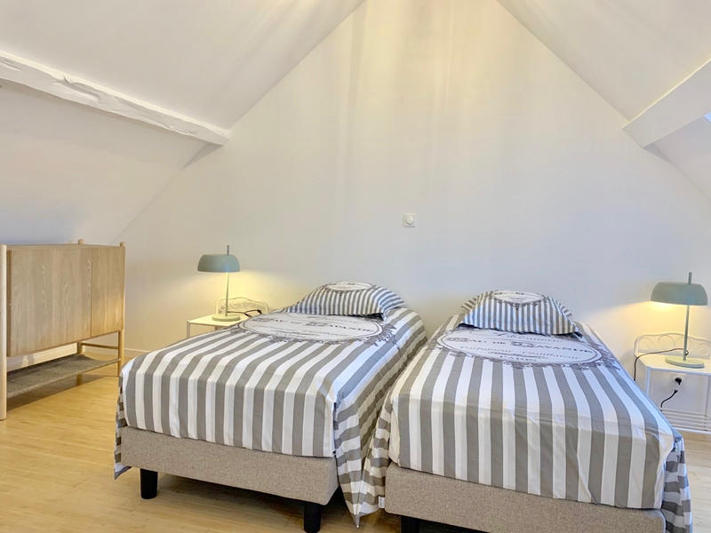 Immeuble - 247 m² - 10 pièces