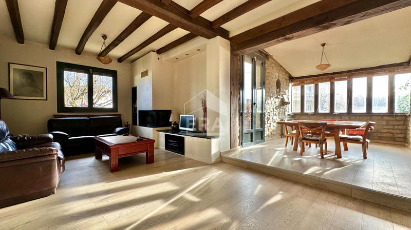 Maison - 122 m² - 6 pièces