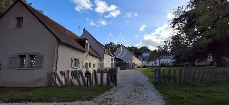 Château - 1 500 m² - 30 pièces