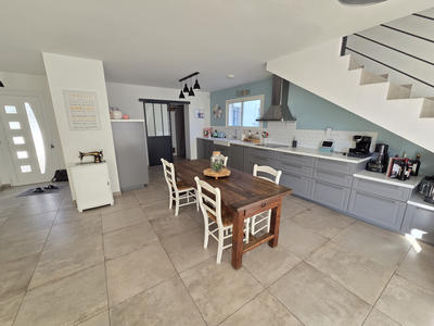 Maison - 130 m² - 4 pièces