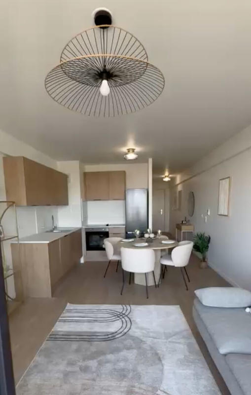 Appartement - 90 m² - 4 pièces