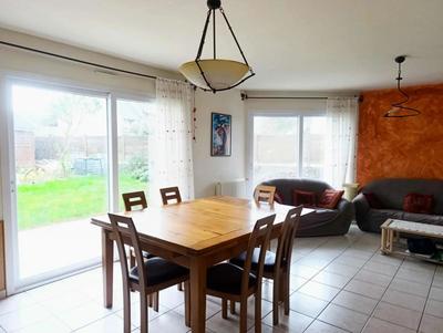 Maison - 128 m² - 7 pièces