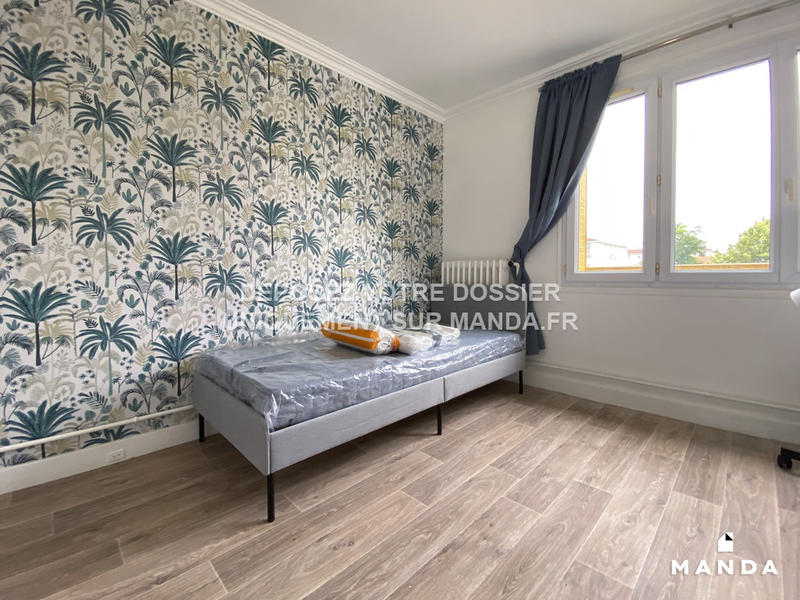 Chambre - 11 m² - 5 pièces
