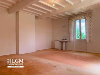 Maison - 213 m² - 3 pièces