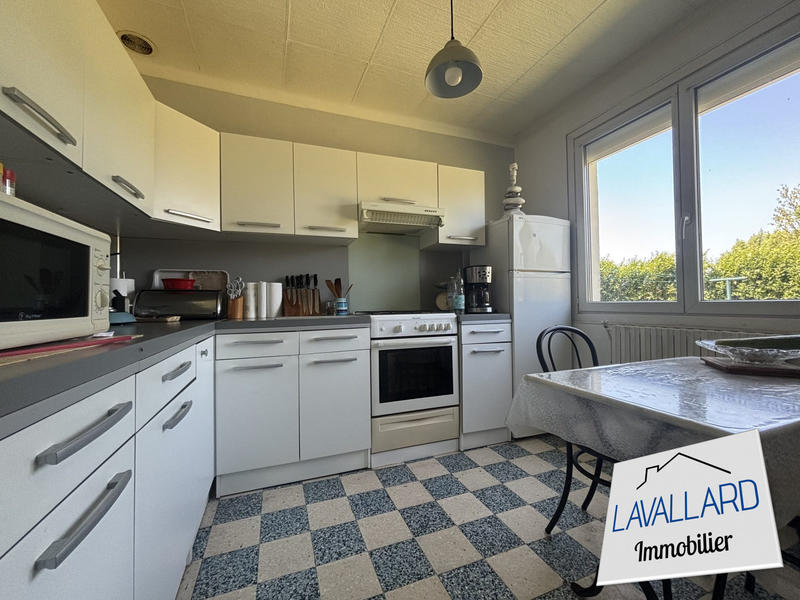 Maison - 101 m² - 5 pièces