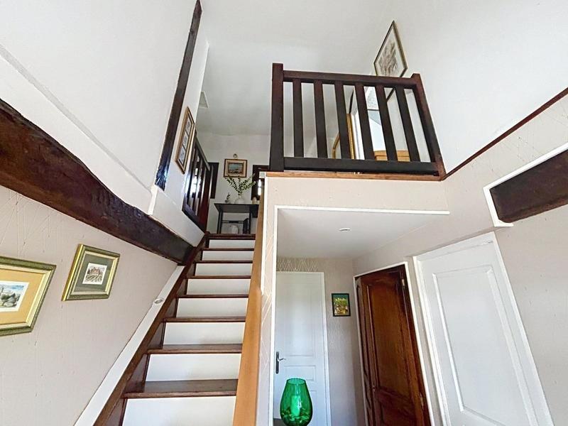 Maison - 176 m² - 8 pièces